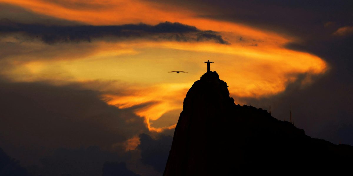 Descubra Como a Qualidade da Água Afeta a Saúde e Produtividade do Seu Rebanho!