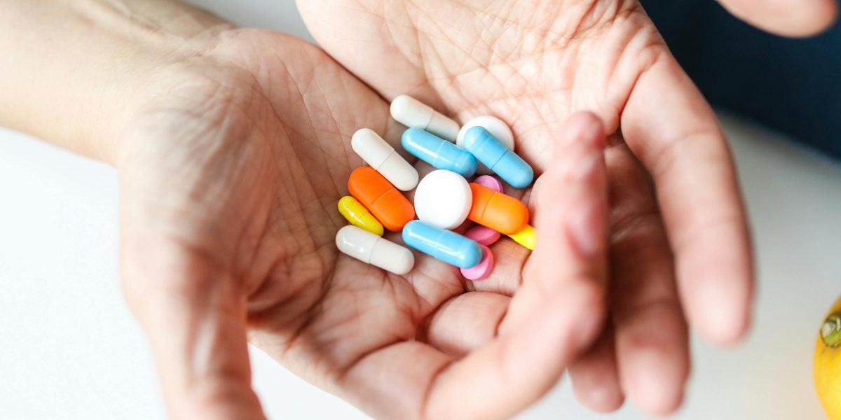 Dicas Práticas: Como Administrar Medicamentos Orais em Gatos Sem Estresse e Garantir a Saúde do Seu Pet!